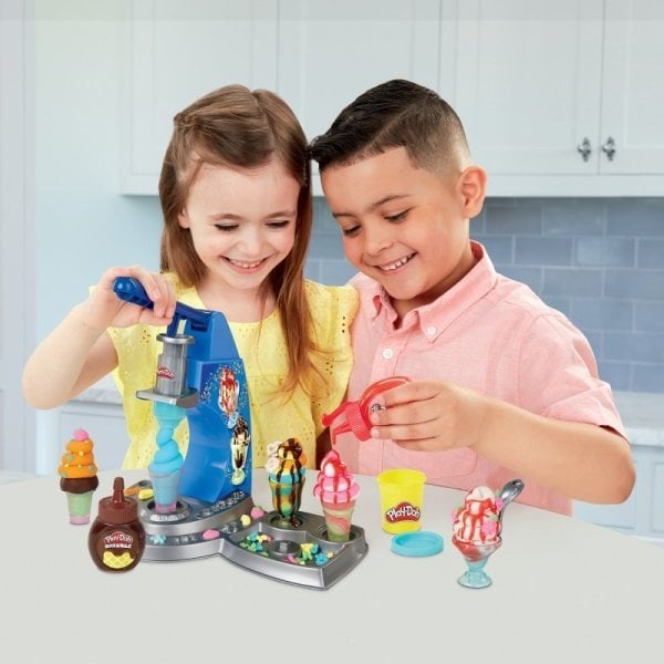 Play-Doh Renkli Dondurma Dükkanım