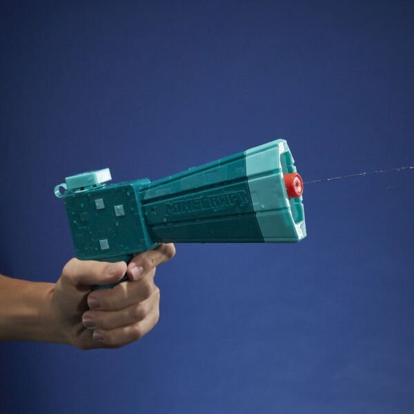 Nerf Super Soaker Minecraft Parlayan Mürekkep Balığı