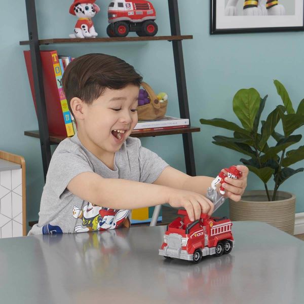 Paw Patrol Marshall ve Dönüşebilen Deluxe İtfaiye Aracı
