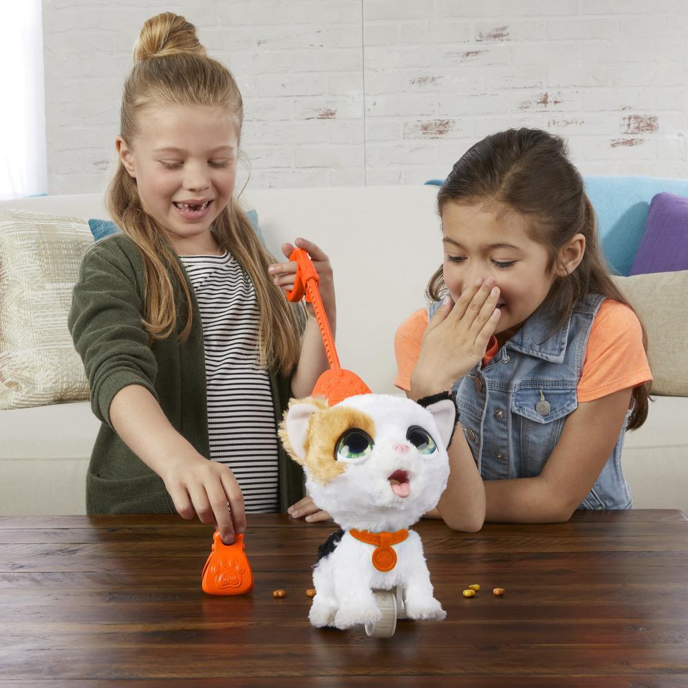 furReal Yürüyen Kaka Yapan Dostlarım - Yavru Kedi