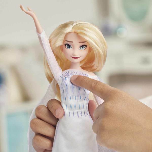 Disney Frozen 2 - Şarkı Söyleyen Kraliçe Elsa