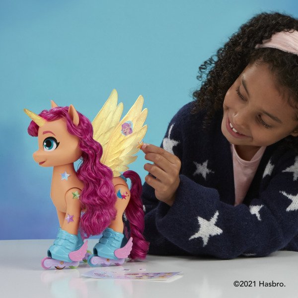 My Little Pony: Yeni Bir Nesil Şarkı Söyleyen Patenli Sunny
